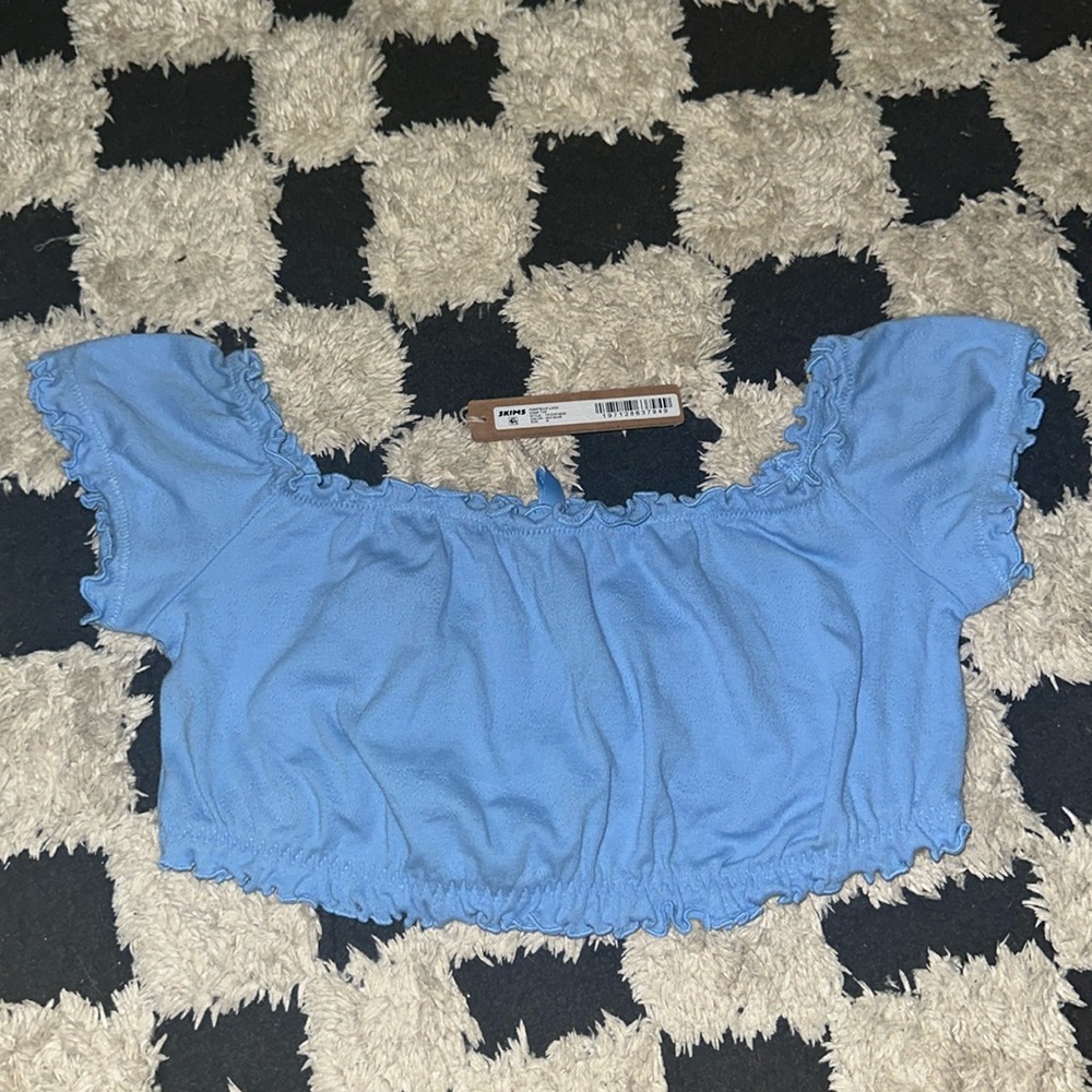 Skims Off the Shoulder Crop Top